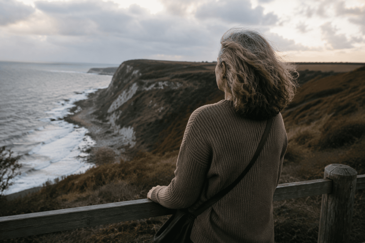 Best perimenopause guide for women over 40 in the UK 2026